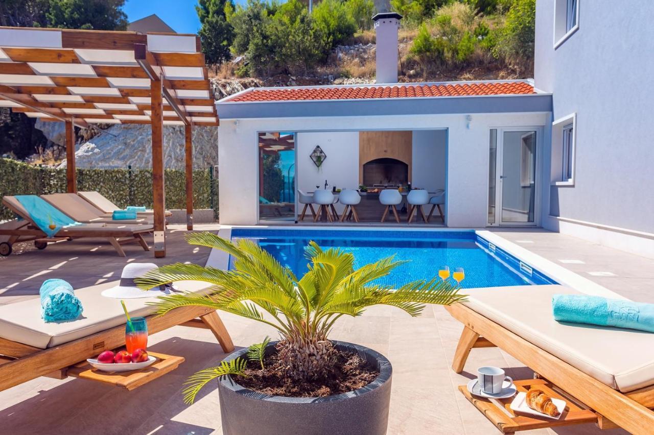 Villa Matan - Only 200M From The Sandy Beaches, Private 28M2 Pool オミシュ エクステリア 写真