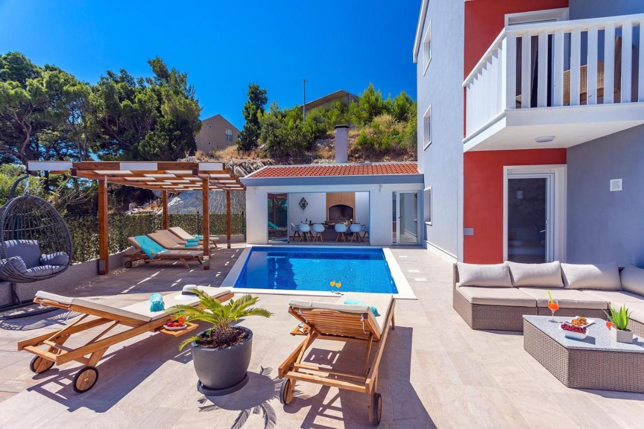 Villa Matan - Only 200M From The Sandy Beaches, Private 28M2 Pool オミシュ エクステリア 写真